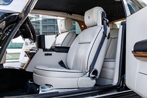 Rolls Royce Phantom Coupé 2016 con Volante a la Izquierda - Product Image 2