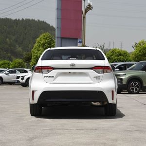 Nouvelle conception 2024 Toyota Levin 1.8L PHEV 4 portes 5 places Berline Hybride Essence d'occasion bien entretenue - Product Image 3