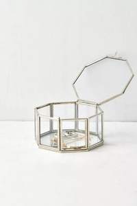 2025 Boîte en verre hexagonale en verre et laiton faits à la main - Product Image 2