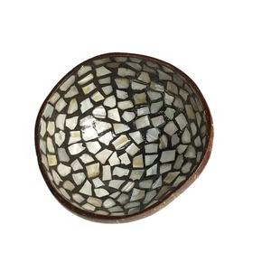 ชุดชามเปลือกมะพร้าวธรรมชาติคุณภาพดีที่สุด ดีไซน์คลาสสิก สำหรับใช้ในบ้านและครัว เหมาะสำหรับเป็นของขวัญ ผลิตในเวียดนาม - Product Image 1