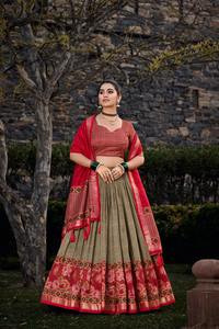 Festive Tussar Silk Lehenga Set con Can Support Micro Cotton Comfort Foil Print Detailing Elegant Party Wear para festivales - Product Image 4