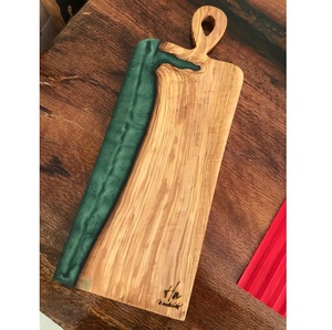 Custom epoxy resin wood chopping <b>board</b> with crystal clear resin blend handmade resin wooden cutting <b>board</b> for luxury homes - Product Image 1