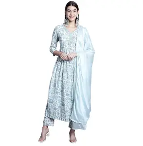 Vêtements ethniques Kurta pour femmes de dernière conception de qualité standard Rajnandini pour tenue de fête disponible au prix de gros