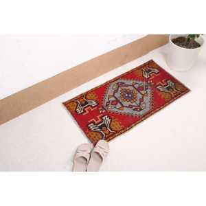 1.6x3.1 ft Rug, Vintage Turkish Small Rug, <b>Red</b> <b>Wool</b> Rug - Product Image 2