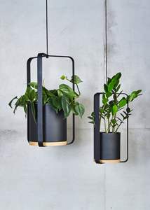 Metal <b>Hanging</b> Planter with <b>Chain</b> for Indoor Outdoor Balcony Garden Home Use Decorative Flower Pot Display - Product Image 6
