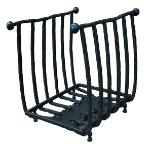 Porte-bûches en métal enduit de poudre noire personnalisable Support de bois de chauffage extérieur pour accessoires de jardin en fer et acier - Product Image 1