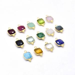 Colgante de Turquesa Hecho a Mano con Bisel Acolchado para Hacer Joyas, Pequeño Collar de Oro, Regalo para Ella - Product Image 3