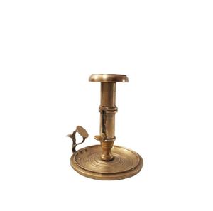 Magnifique bougeoir en laiton de conception antique, finition or antique, grand bougeoir pour fête à prix abordable - Product Image 2