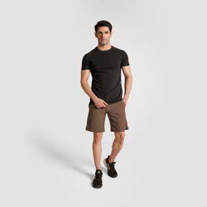 เสื้อยืดออกกำลังกาย Apex Gym สีดำ ผ้าเจอร์ซีย์ ดีไซน์เรียบ - Product Image 4