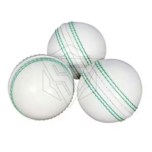 Pelota profesional de alta resistencia con logotipo personalizado Material de cuero duradero para configuraciones duras o de alto impacto - Product Image 6