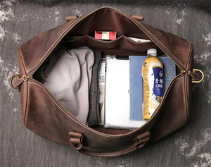 Sac de voyage en cuir avec fermeture à glissière, design durable - Product Image 4