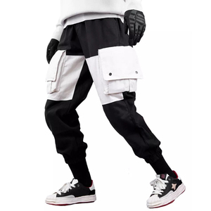Hip Hop Estilo japonés Negro Blanco Streetwear Multi-bolsillos Tallas grandes Pantalones y pantalones de hombre - Product Image 2