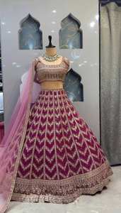 Vêtements pakistanais à la demande pour mariage Lehenga Choli avec Dupatta Set Accessible à un prix raisonnable - Product Image 4