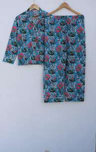 Ensemble de pyjamas luxueux en pur coton à imprimé floral décontracté vêtements de nuit en coton indien doux avec costume de nuit doux cadeau parfait pour elle - Product Image 2