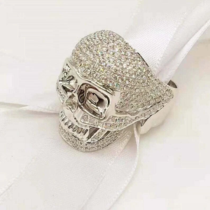 Anillo de calavera para hombre de moissanita simulada de corte redondo de 2,20 quilates chapado en oro blanco de plata 925 - Product Image 4