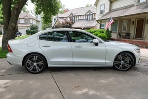 2019 V O L V O S 60 T8 E-AWD INSCRIPTION PARA ENVÍO - Product Image 5