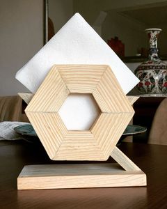 Soporte de pañuelos de madera hecho a mano con talla fina, adecuado para mesa de comedor de lujo y presentación de decoración del hogar - Product Image 1
