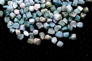 50ชิ้นลาริมาร์แท้ขนาด6-8มม. หินสวยงามอัญมณีธรรมชาติ Larimar แบบหยาบเครื่องประดับสำหรับการทำหยาบ - Product Image 2
