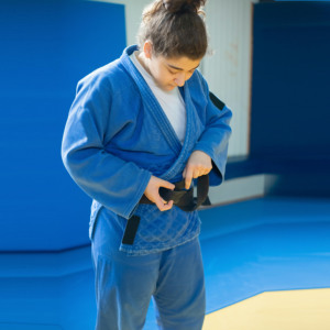 ชุดยูโดคุณภาพสูงขายส่ง ผ้าฝ้ายทอสองชั้นอย่างดี GSM หนัก ไม่หด แห้งเร็ว รับสั่งทำ - Product Image 1