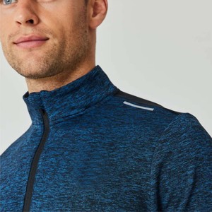 เสื้อสเวตเตอร์ซิปผู้ชายทนทาน - สบายสบายและสมบูรณ์แบบสําหรับการออกกําลังกายและการผ่อนคลาย - Product Image 3