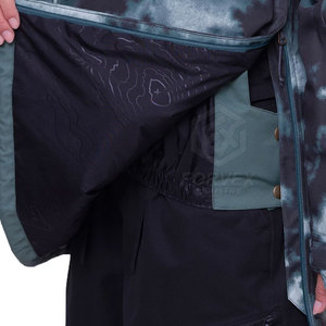 Chaqueta de Invierno Softshell Personalizable de Alta Calidad con Logotipo Frontal, Hecha en Pakistán, Ropa para Hombre con Características Ecológicas - Product Image 5