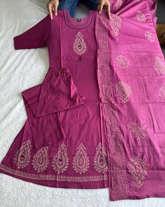 Nuevo Conjunto de Kurta, Pantalón y Dupatta de Algodón Puro para Mujer, Kurti de Diseño Moderno con Salwar Kameez de Estilo Pakistaní, Traje Étnico - Product Image 3