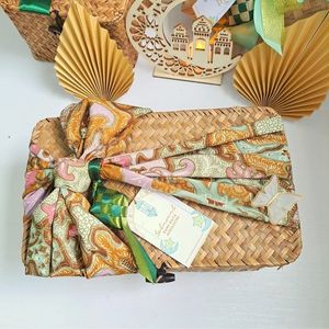 Square Seagrass Woven <b>Gift</b> Basket New Design Handicrafts Handmade for Ramadan - Product Image 2