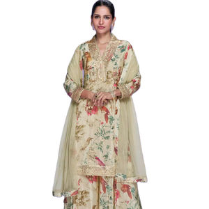บริษัทชรีอินเดียนเอ็กซ์พอร์ตนำเสนอชุดสาหรี่กะมีซผ้าลินินพิมพ์ลายดอกไม้สวยงามประณีต พร้อมผ้าคลุมไหล่ ดีไซน์พิเศษสำหรับงานปาร์ตี้ - Product Image 1