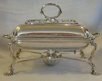 Serveur de buffet de chauffe-plats de conception intemporelle avec couvercle en acier inoxydable parfait pour les événements à domicile de chauffe-plats de fête de restauration de mariage