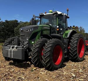 Tractor 2020 Fendt 933 Vario-Tractor MFWD de 326 HP con motor diésel MAN, transmisión Vario y tecnología hidráulica avanzada - Product Image 1