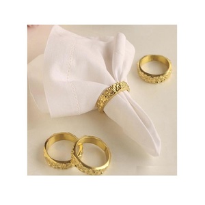 Servilletero de aluminio de color dorado para decoración de boda y mesa de comedor Juego de cuatro servilleteros a bajo precio - Product Image 1