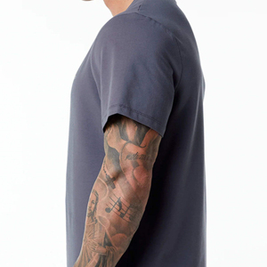 เสื้อยืดคอกลมผ้าฝ้ายถักเนื้อหนัก 100% ระบายอากาศได้ดี ทรงปกติ แห้งเร็ว ทนทาน น้ำหนัก 220 กรัม สำหรับผู้ชาย - Product Image 6