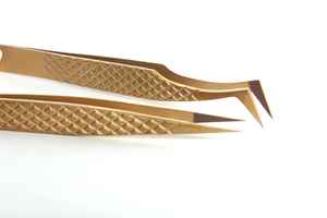 Sevmek คีมหนีบขนตาสีทองยาว10มม. ปลายเรียบป้องกันไฟฟ้าสถิตย์ทำจากสเตนเลสมีความแม่นยำ - Product Image 6