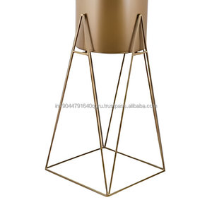 Maceta de alambre de metal con forma geométrica de oro de metal creativo para interiores y exteriores - Product Image 2