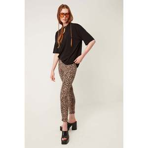 Leggings Casuales con Estampado de Leopardo 100% Algodón - Product Image 3