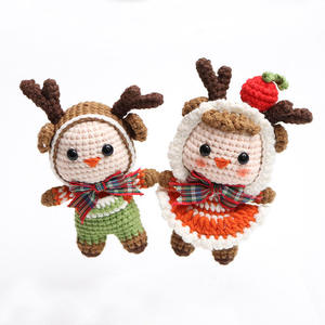 Colgante de Muñeco de Ciervo Navideño Tejido a Mano, Regalo Creativo, Decoración Colgante de Hilo Tejido, Animal Tejido a Crochet con Temática Navideña - Product Image 5