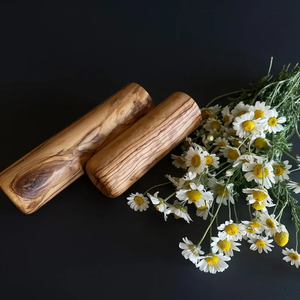 Vase décoratif en bois fait main élégant, poli à la main, en bois massif, porte-fleurs pour la décoration de la maison, les occasions de mariage, respectueux de l'environnement - Product Image 4