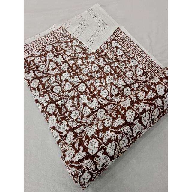 สีน้ำตาล