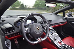 Lamborghini Huracán LP 580-2 Spyder 2017, Certificado, Limpio y en Buen Estado - Product Image 5