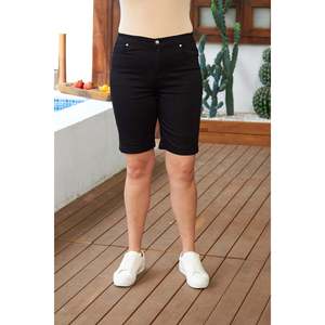 กางเกงขาสั้นผ้าฝ้ายสีดำเอวยางยืดขนาดพลัสไซส์ - Product Image 1