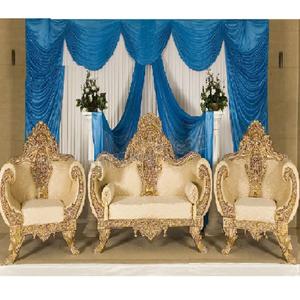 Canapé de scène de réception de style couronne avec chaises assorties Canapé de marié élégant Ensemble de canapé de scène de mariage hindou - Product Image 1