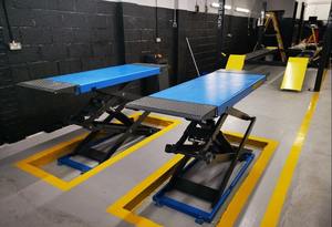 Elevador de tijera para autos con elevación hidráulica de cuatro cilindros a precio competitivo de exportación. - Product Image 2