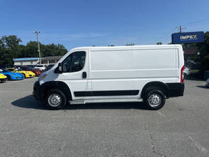 Pristine propre 2023 RAM ProMaster 2500 136 WB - Product Image 2