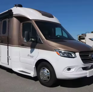 Camping-car d'occasion Regency RV Ultra Brougham 25MB 2023-2024, 4-6 passagers, à vendre - Product Image 6