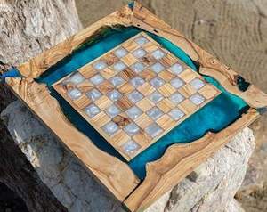 Jeu d'échecs de luxe en bois et résine |   Finition de qualité supérieure, faite à la main |   Prix de gros direct d'usine - Product Image 2