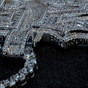 Pendentif en diamant Moissanite personnalisé pour fiançailles et bijoux de mariage pour femmes disponible à des prix de gros - Product Image 5