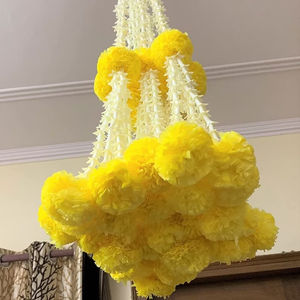 Haute artificielle Marigold moelleux fleurs cloche Tuberoses Rajnigandha guirlandes en grappes cordes Haldi Pooja pendaison de crémaillère toile de fond - Product Image 1