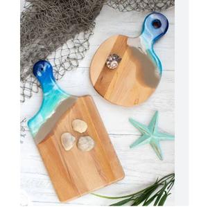 Planche à découper en bois naturel, finition naturelle, pour accessoires de cuisine, écologique, forme irrégulière. - Product Image 4