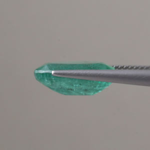 Esmeralda Natural Certificada IGI, Gema Suelta al por Mayor, 4.85 Quilates, Corte Ovalado 13x10mm 6mm, Verde Premium, Encerado/Aceitado, para - Product Image 2