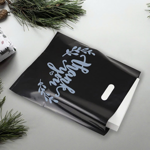 Sacs en plastique imprimés avec logo personnalisé avec poignées Sacs découpés Sacs à provisions pour emballage cadeau - Product Image 2